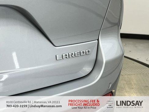 New 2025 Jeep Grand Cherokee Laredo w/ Luxury Tech Group I image 9