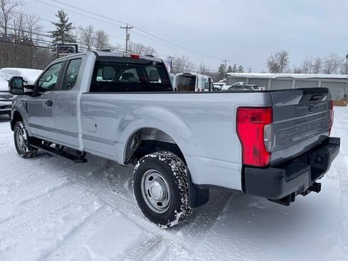 Used 2020 Ford F250 XL w/ Power Equipment Group image 5