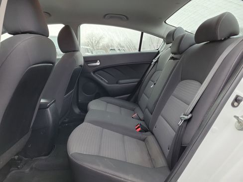 Used 2018 Kia Forte LX w/ LX Popular Package image 9