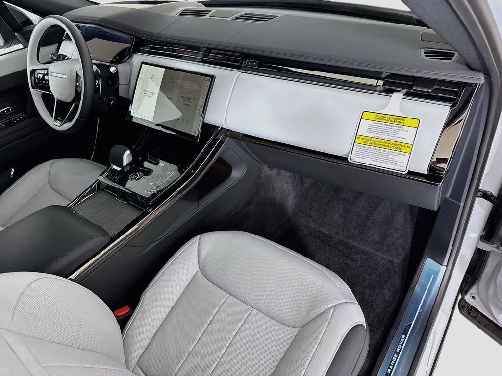 New 2026 Land Rover Range Rover Sport Dynamic SE AWD/4WD image 19