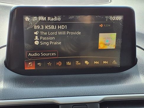 Used 2017 MAZDA MAZDA3 Sport image 28