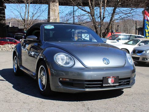 Used 2014 Volkswagen Beetle 1.8T image 36