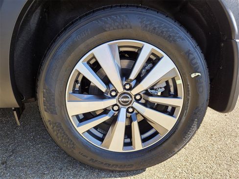 New 2025 Nissan Pathfinder SL image 20