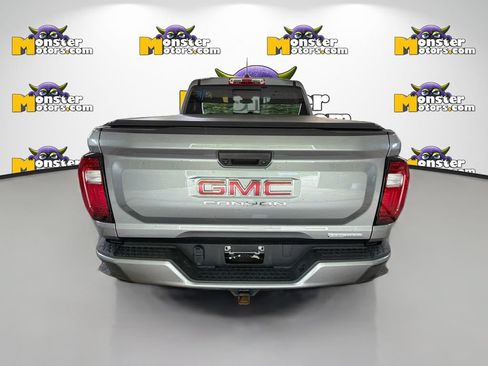 Used 2024 GMC Canyon Elevation w/ Convenience Package AWD/4WD image 5