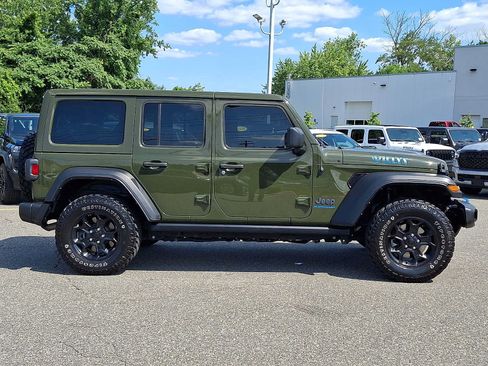 Used 2023 Jeep Wrangler Unlimited w/ Cold Weather Group AWD/4WD image 7