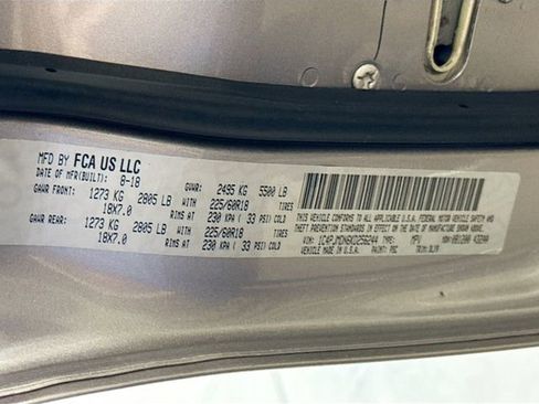 Used 2019 Jeep Cherokee Limited image 30