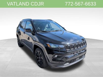 New 2025 Jeep Compass Latitude w/ Sun and Sound Group