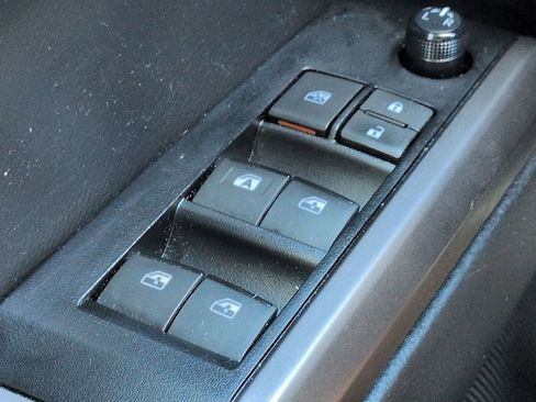 Used 2022 Toyota Tacoma SR5 w/ Technology Package RWD image 21