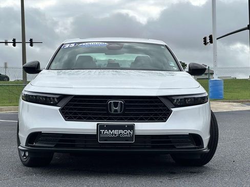Certified 2025 Honda Accord SE image 2
