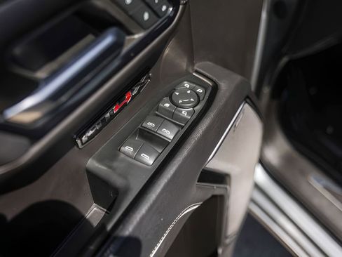 Used 2024 GMC Sierra 1500 AT4X image 25