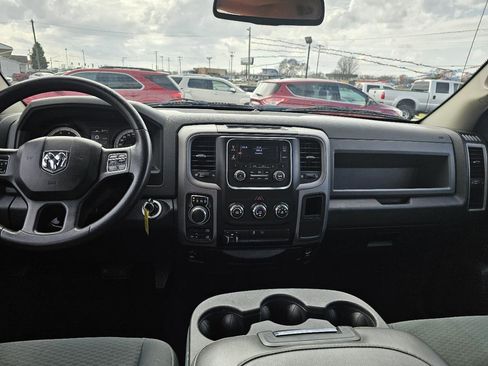 Used 2014 RAM 1500 Express image 3