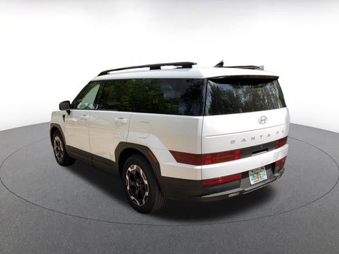 Used 2025 Hyundai Santa Fe SEL image 5