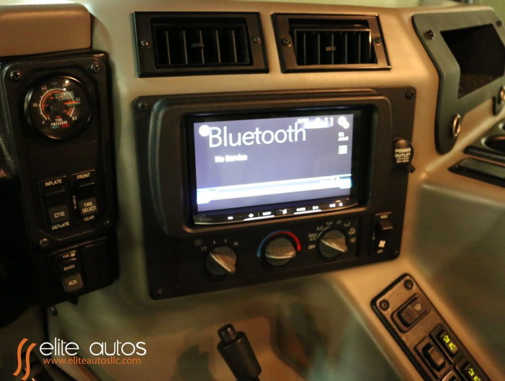 Used 2003 HUMMER H1 4-Door Wagon AWD/4WD image 17