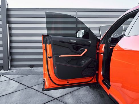 Used 2025 Lamborghini Urus SE image 28