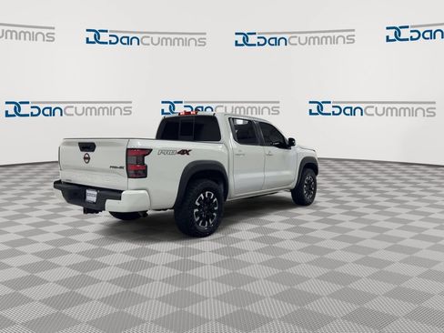 Used 2022 Nissan Frontier PRO-4X w/ Technology Package AWD/4WD image 8
