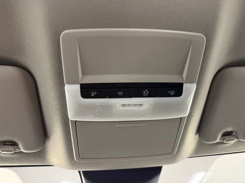 New 2025 Nissan Sentra SR image 17