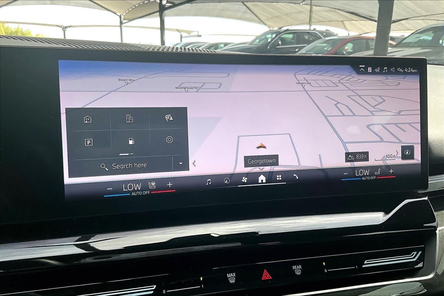 Used 2025 BMW 530i w/ Premium Package RWD image 35