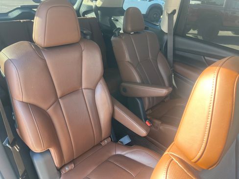 Used 2019 Subaru Ascent Touring w/ Popular Package #2A image 18
