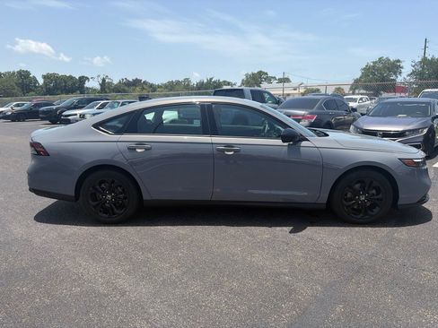 Certified 2025 Honda Accord SE image 37