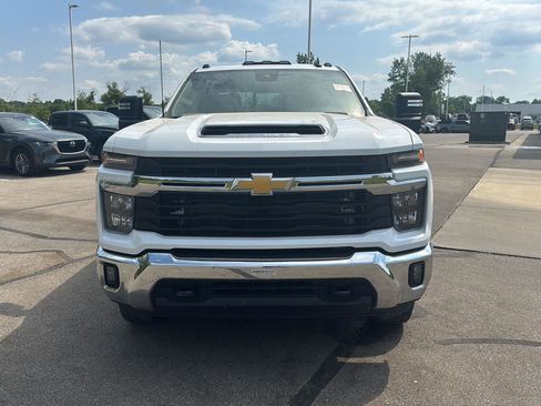 Used 2024 Chevrolet Silverado 3500 LT w/ Convenience Package AWD/4WD image 8