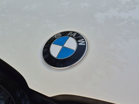 Used 2025 BMW 330i Sedan w/ M Sport Package RWD image 11