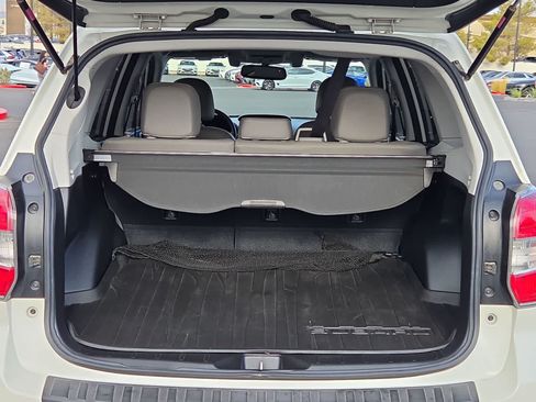 Used 2016 Subaru Forester 2.5i Limited AWD/4WD image 23
