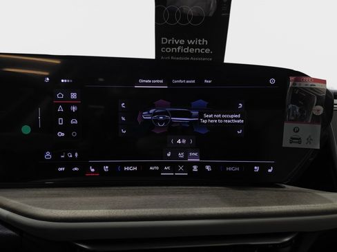 New 2025 Audi Q5 Prestige image 23