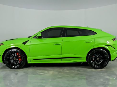 Used 2023 Lamborghini Urus S image 8