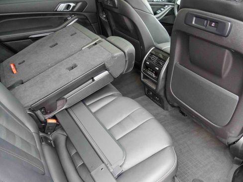 Certified 2022 BMW X7 xDrive40i w/ Premium Package image 34