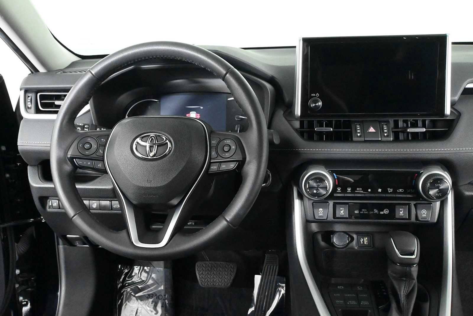 Used 2023 Toyota RAV4 XLE Premium AWD/4WD image 3
