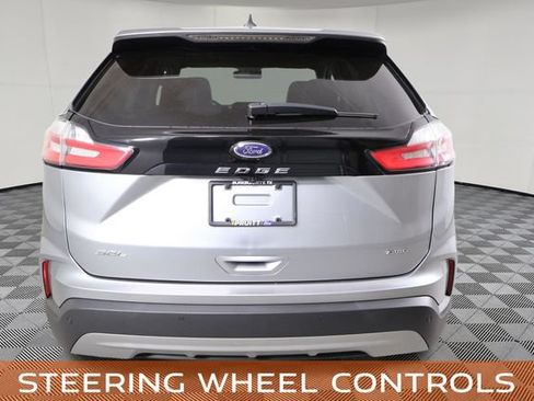 Used 2022 Ford Edge SEL AWD/4WD image 8