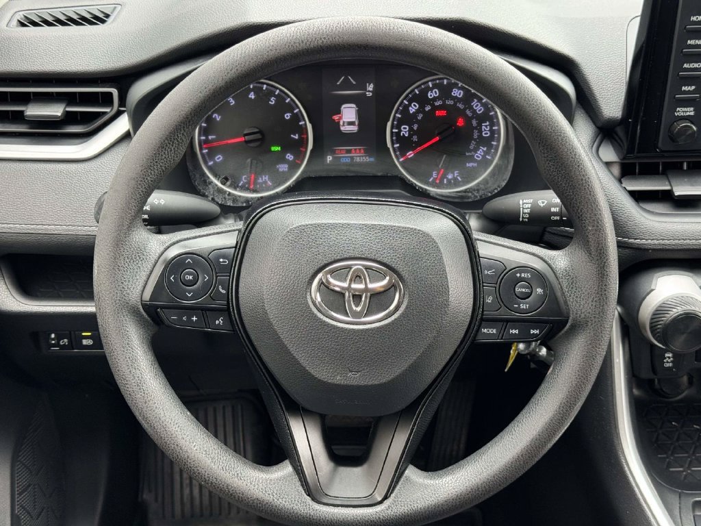 Used 2019 Toyota RAV4 LE w/ All Weather Liner Package AWD/4WD image 10
