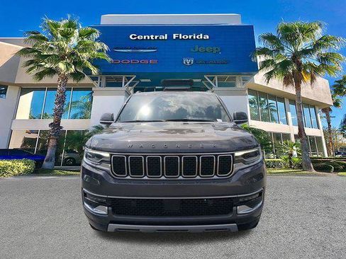 Certified 2022 Jeep Wagoneer Series II w/ Premium Group I RWD image 3