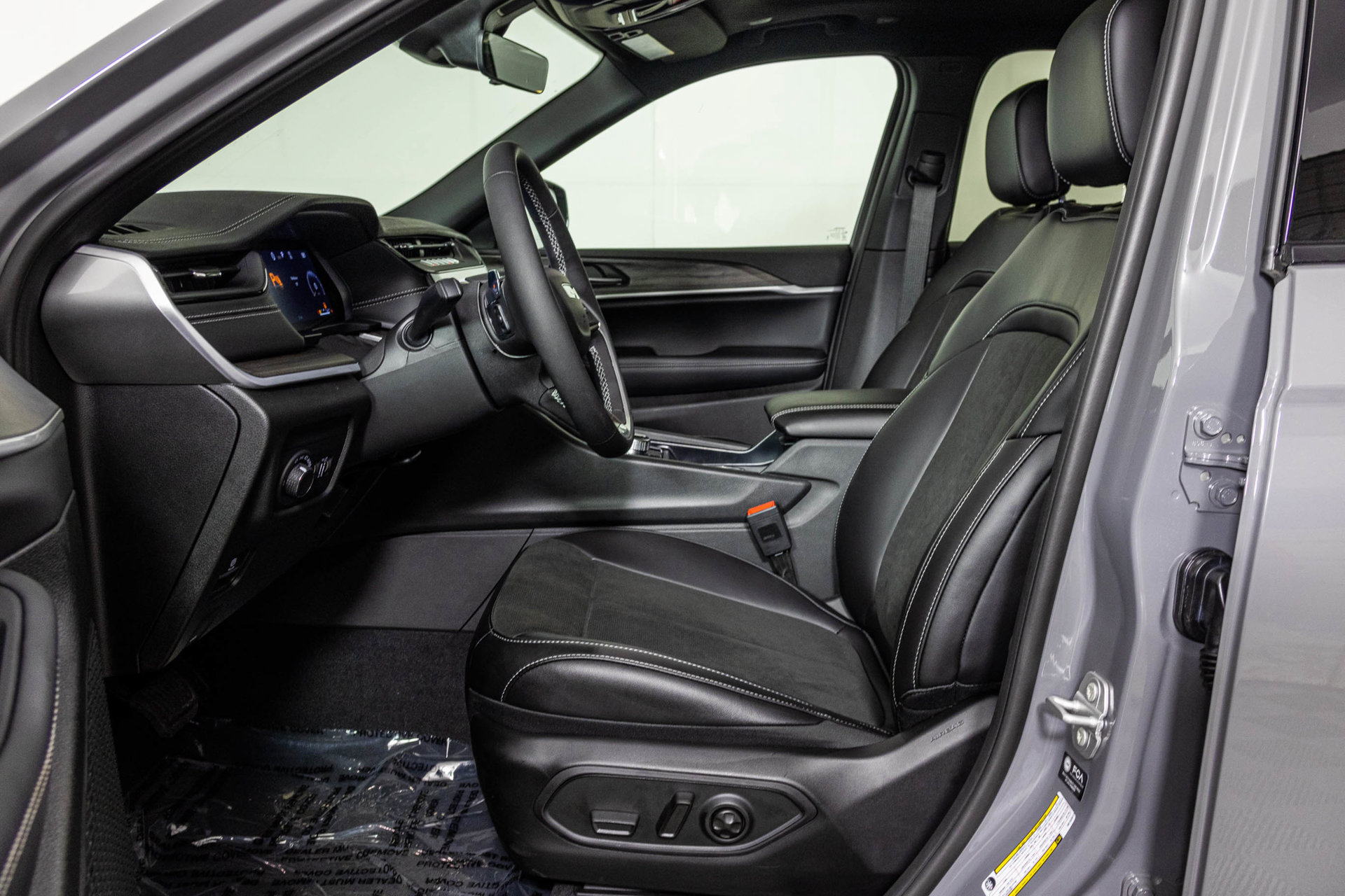 New 2027 Jeep Grand Cherokee L 4WD image 23