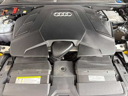 Used 2020 Audi Q8 Prestige w/ Prestige Package AWD/4WD image 24