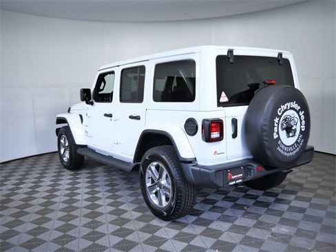 Used 2022 Jeep Wrangler Unlimited Sahara w/ Cold Weather Group image 6