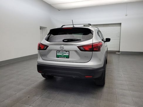 Used 2019 Nissan Rogue Sport SV image 7