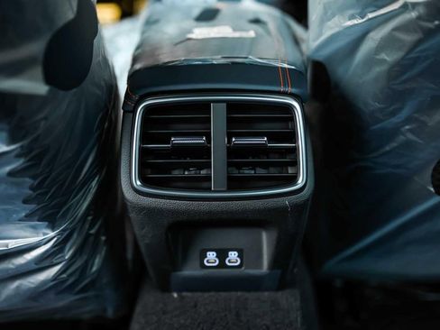 New 2026 Genesis G70 3.3T Prestige image 11