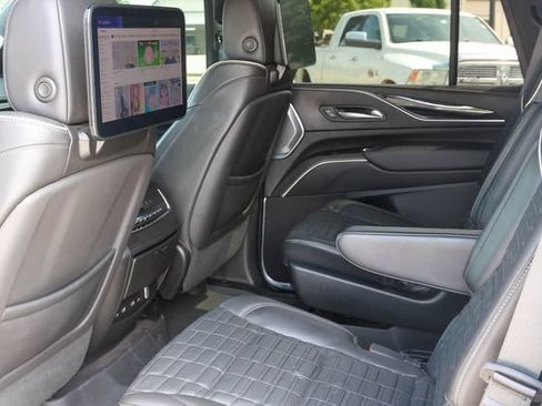 Used 2023 Cadillac Escalade V w/ LPO, ONYX Package AWD/4WD image 19