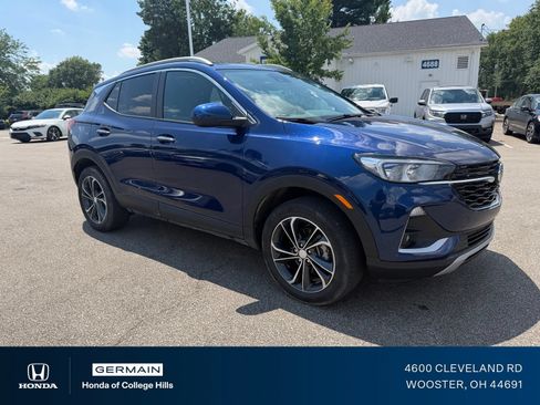 Used 2023 Buick Encore GX Select w/ Safety Package II AWD/4WD image 3