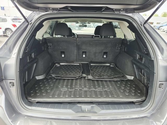 Used 2024 Subaru Outback Premium AWD/4WD image 10