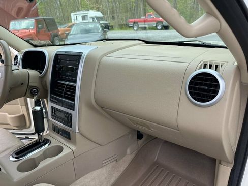 Used 2007 Mercury Mountaineer Premier AWD/4WD image 42