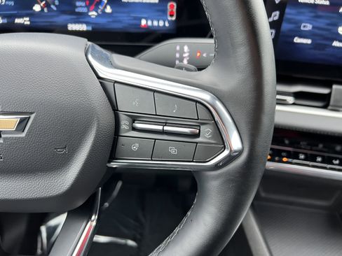 Used 2025 Chevrolet Equinox LT w/ Convenience Package II image 28