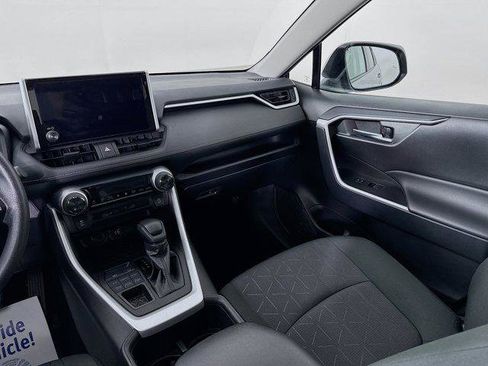 Certified 2025 Toyota RAV4 XLE AWD/4WD image 21