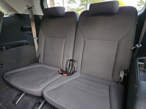 Used 2016 Kia Sorento LX w/ LX Convenience Package image 18