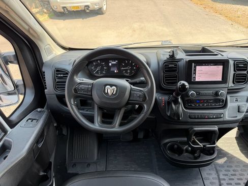 Used 2023 RAM ProMaster 2500 FWD image 10