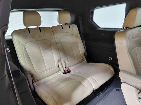 Used 2023 Jeep Grand Cherokee L Limited image 10