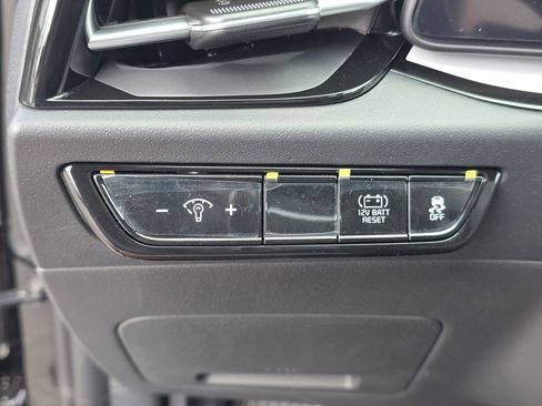 New 2025 Kia Niro EX image 25