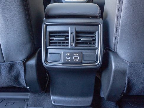 Used 2025 Subaru Forester Sport image 19