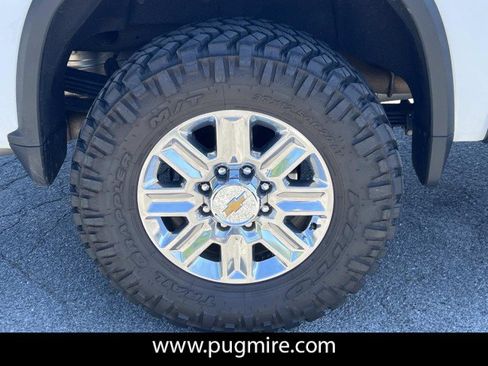 Used 2025 Chevrolet Silverado 2500 High Country w/ High Country Premium Package image 17